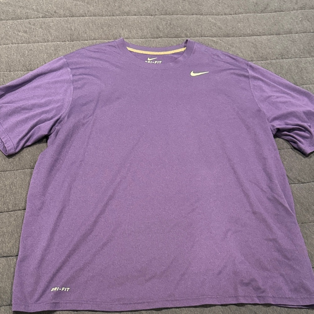 Nike Men's Purple Tee
